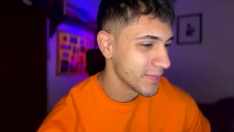 Snapshot of larry_jones chatting on February 2025 03:06:01 PM andrew online show from February 2025 03:06:01 PM