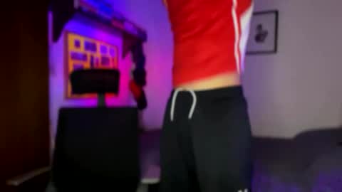 Snapshot of larry_jones chatting on February 2025 10:21:02 PM andrew online show from February 2025 10:21:02 PM