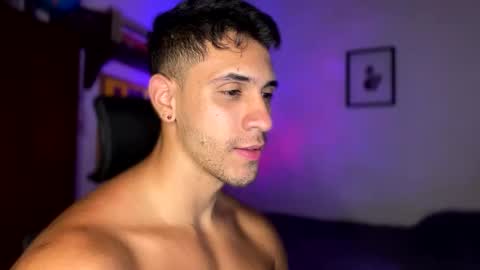 Snapshot of larry_jones chatting on March 2025 01:10:02 AM andrew online show from March 2025 01:10:02 AM