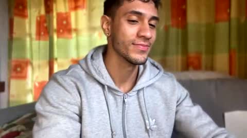 Snapshot of larry_jones chatting on March 2025 05:17:02 PM andrew online show from March 2025 05:17:02 PM