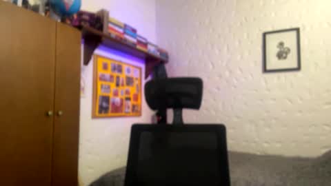 Snapshot of larry_jones chatting on March 2025 05:38:02 PM andrew online show from March 2025 05:38:02 PM