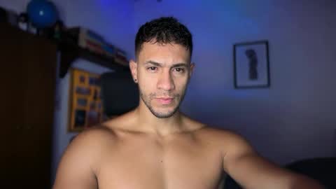 Snapshot of larry_jones chatting on October 2025 01:34:01 PM andrew online show from October 2025 01:34:01 PM