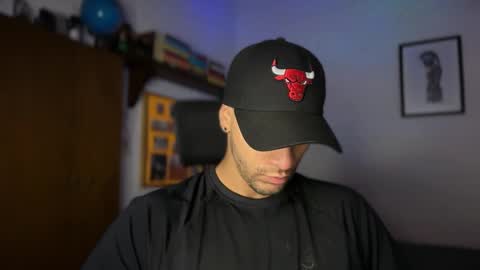 Snapshot of larry_jones chatting on October 2025 02:08:01 PM andrew online show from October 2025 02:08:01 PM