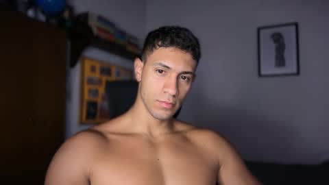 Snapshot of larry_jones chatting on October 2025 03:19:01 PM andrew online show from October 2025 03:19:01 PM