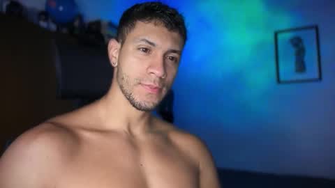 Snapshot of larry_jones chatting on November 2025 01:22:01 PM andrew online show from November 2025 01:22:01 PM