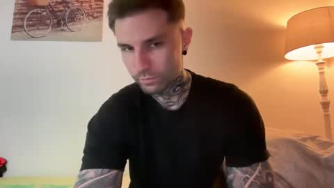 larsskeet online show from December 2025 02:37:01 PM