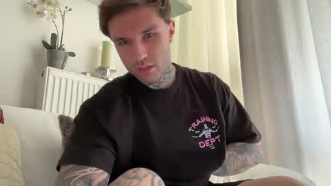 larsskeet online show from February 2026 12:39:02 PM