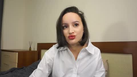 lashundamciver online show from November 2025 07:47:01 AM