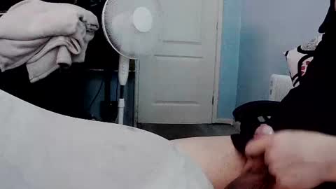 Snapshot of latexchris77 chatting on June 2026 12:44:02 PM latexchris77 online show from June 2026 12:44:02 PM