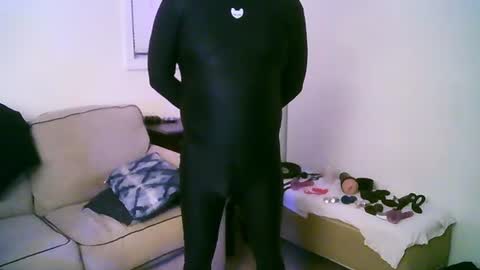 latexminheadroom online show from July 2026 12:50:01 AM