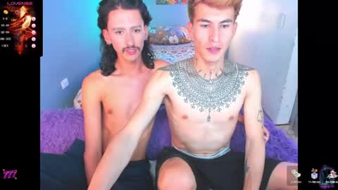 Snapshot of latin_boysxxx_ chatting on April 2026 10:33:01 PM latin_boysxxx_ online show from April 2026 10:33:01 PM
