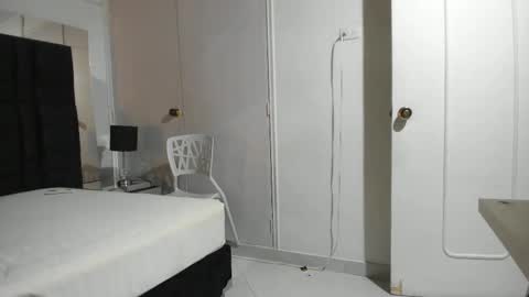 Johana y Santiago online show from March 2025 10:55:01 AM