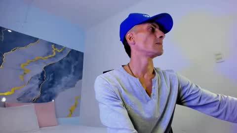 crissex  online show from October 2025 11:32:02 AM