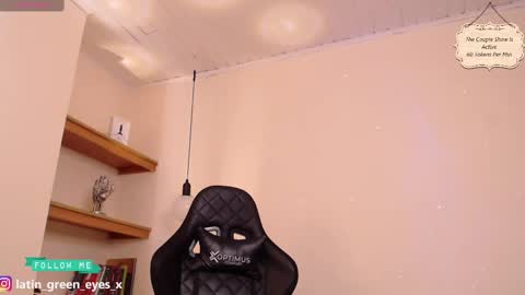 latin_green_eyes_ online show from February 2025 05:31:01 PM