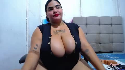 latina_bigboos12 online show from September 2025 04:27:02 AM