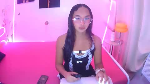 Snapshot of latina_kia chatting on December 2025 04:10:02 AM latina_kia online show from December 2025 04:10:02 AM