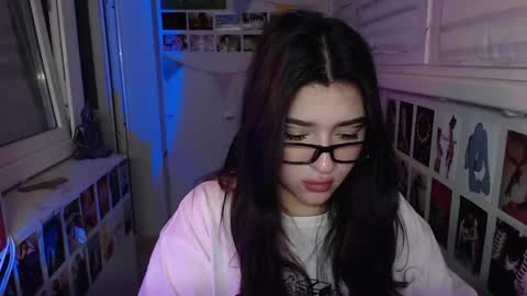 miiiiiiaaaa online show from February 2025 08:56:01 PM