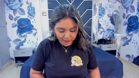 EMMA   online show from October 2025 02:26:01 PM