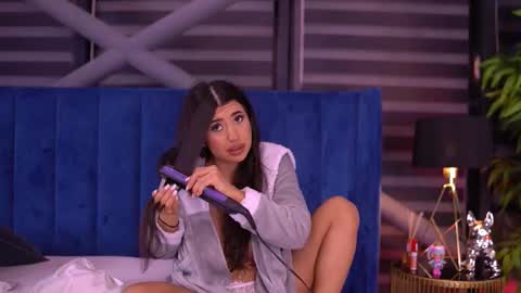 Latina online show from January 2026 07:08:02 PM