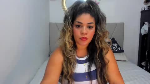 Snapshot of latinamav22 chatting on April 2026 08:34:01 PM latinamav22 online show from April 2026 08:34:01 PM