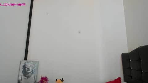 Luna  online show from March 2026 02:33:01 PM