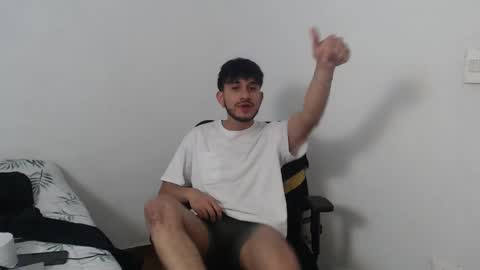 Snapshot of latinbunny7779 chatting on December 2024 02:41:02 PM camilo online show from December 2024 02:41:02 PM