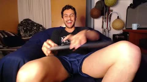 Juanito online show from November 2025 03:05:02 AM