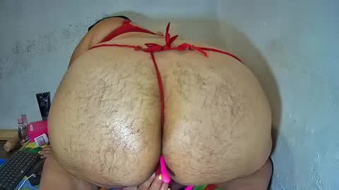 latincurvy1992 online show from September 2025 06:41:02 PM