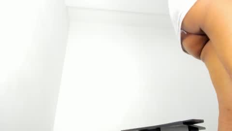 latinebonyts online show from November 2025 08:24:01 AM