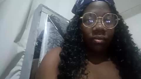 Latinhoney487 online show from April 2026 05:16:01 AM