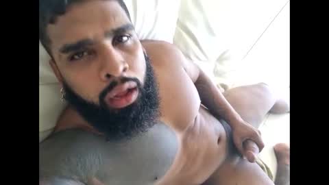 blackBear online show from January 2025 04:16:01 PM