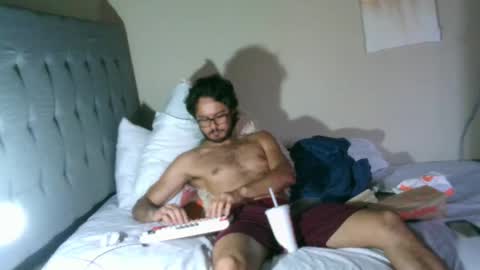 latinincognito online show from April 2026 10:54:02 PM