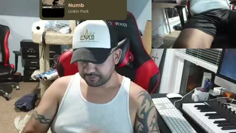 LatinLover83 online show from April 2026 05:03:01 AM