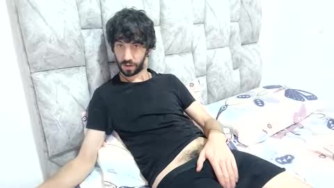 latinlustandfrenchkiss online show from June 2026 01:57:02 PM