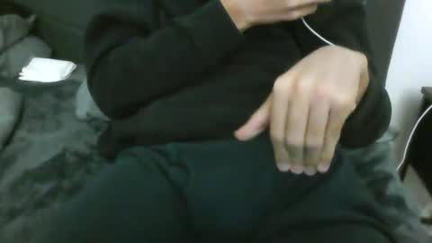 latinman7945 online show from April 2026 06:30:01 AM