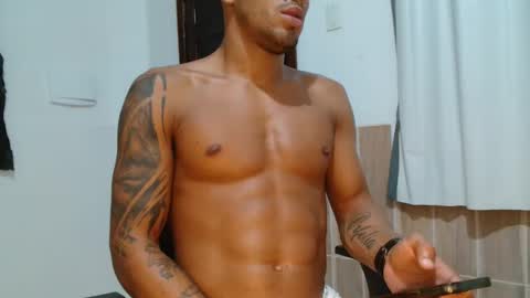 latinmarian online show from April 2026 07:22:01 AM