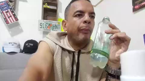 Snapshot of latinmartin254 chatting on October 2025 02:03:02 AM latinmartin254 online show from October 2025 02:03:02 AM