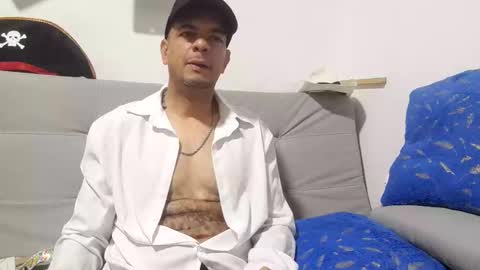 Snapshot of latinmartin254 chatting on November 2025 04:15:02 AM latinmartin254 online show from November 2025 04:15:02 AM