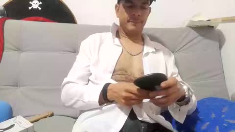 Snapshot of latinmartin254 chatting on November 2025 07:16:01 PM latinmartin254 online show from November 2025 07:16:01 PM