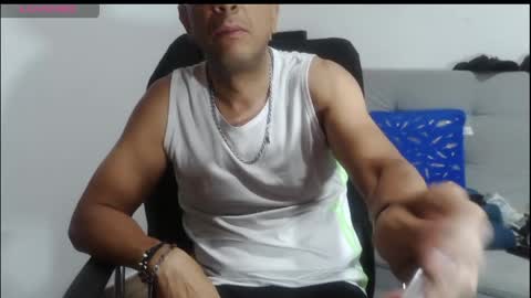 latinmartin254 online show from April 2026 01:51:01 AM