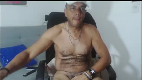 latinmartin254 online show from May 2026 02:06:01 AM