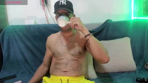 latinmartin73 online show from January 2025 04:41:01 PM