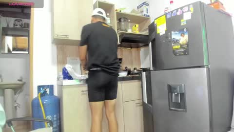 latinmartin73 online show from February 2025 02:23:01 AM