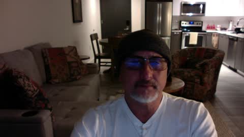 QS - INDEPENDENT MODEL online show from December 2024 04:56:02 AM