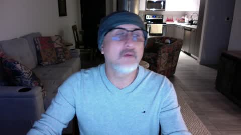 QS - INDEPENDENT MODEL online show from December 2024 10:40:02 PM