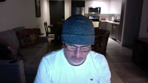 QS - INDEPENDENT MODEL online show from January 2025 03:15:01 AM