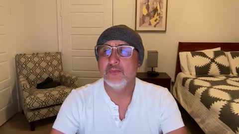 QS - INDEPENDENT MODEL online show from October 2025 03:18:02 AM