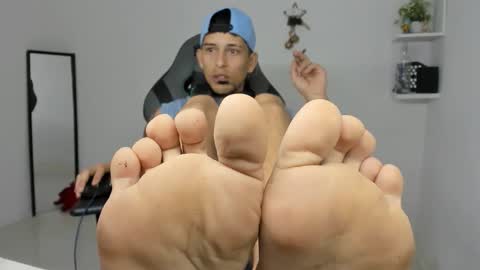 latinoalpha73 online show from February 2026 02:01:02 PM