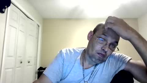 latinoinfla online show from April 2026 12:43:02 AM