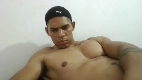 latinoxxl22cm online show from February 2025 05:56:01 AM